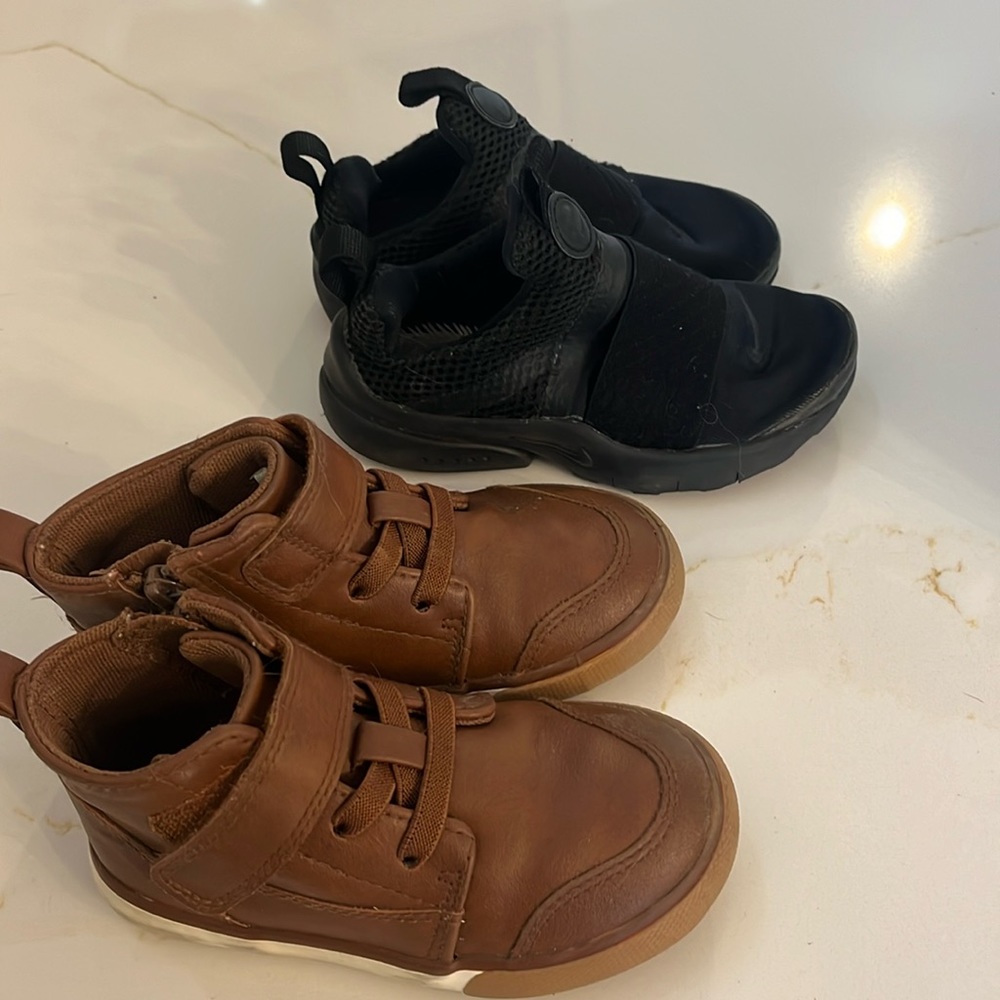 Boys shoes
